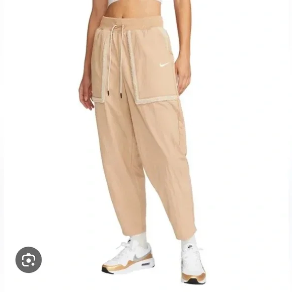 Nike Sportswear Essential Loose Fit High Waist Joggers Size S - Picture 2 of 11